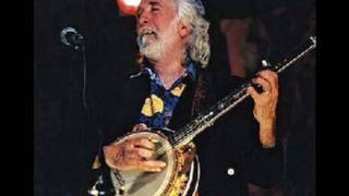 John McEuen of the Nitty Gritty Dirt Band joins www.SyndicatedNews.NET as its inhouse Music Man