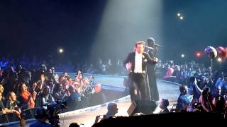 Robbie Williams - Swings Both Ways Live 03 Minnie The Moocher O2 World Berlin 29.5.2014