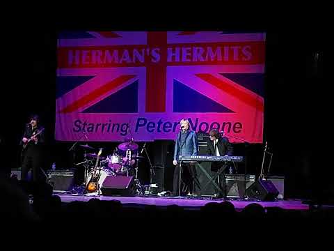 Herman's Hermits Starring Peter Noone performing Sea Cruise