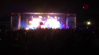 Girl Talk - Live Charlotte, NC - Kanye West / Marilyn Manson Remix