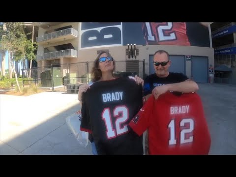 Tampa Bay Buccaneers fans abuzz over Tom Brady's return