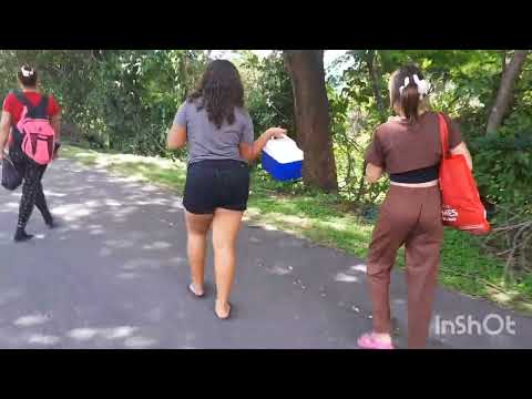 DISFRUTANDO  LA VISITA AL RIO GUALPUCA POR PRIMERA VEZ 