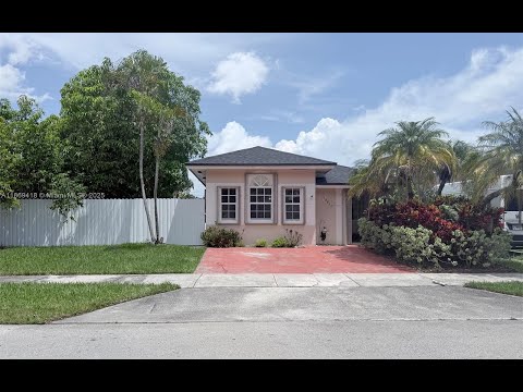 18013 SW 139th Pl, Miami, FL 33177
