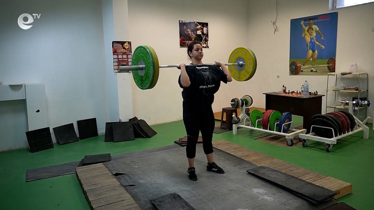 Успехът зад златото на състезателките по вдигане на тежести в Момчилград
