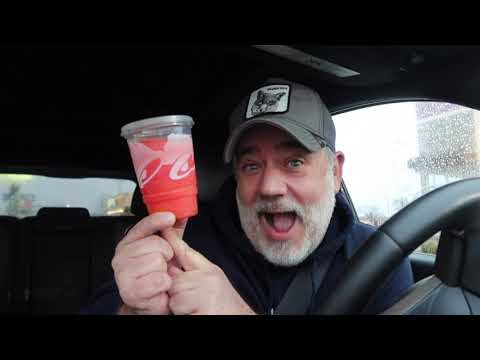 TRYING TACO BELL'S WILD STRAWBERRY LEMONADE FREEZE!