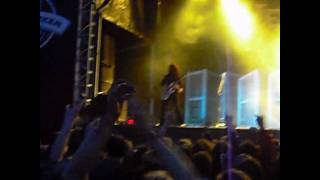 Chris Broderick of Megadeth falling onstage after the Tornado of Souls solo
