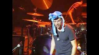 Damon Albarn - Mr.Tembo (singin&#39; &quot;In Chile, In Chile&quot; / Teatro Caupolicán, 9-10-14)