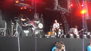 De Staat (laatste stuk Serial Killer) [appelpop 2011]