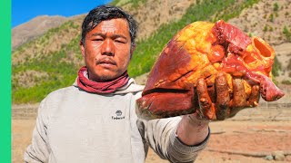 Giant Yak Heart!! Nepal’s Extreme Mountain Food!!