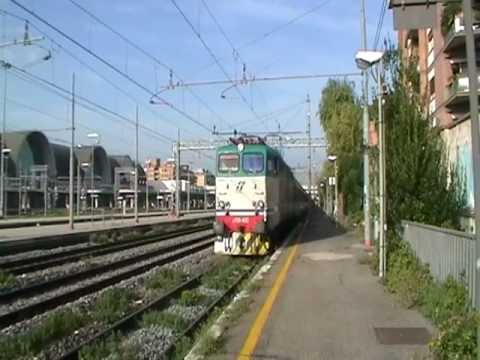 E656.492 in partenza con l' Invio 14487 del Pellegrini EXP 14459 Lourdes - Roma Ostiense