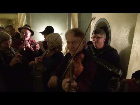 Dalakopa med venner - Skotsk etter Helmer Kjølvang