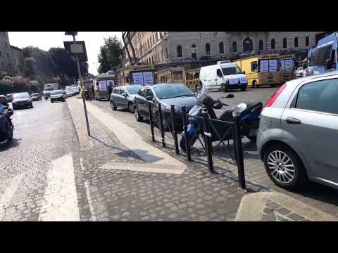 La manifestazione dei camion bar alla Bocca della Verità