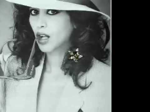 עפרה חזה   איריסים