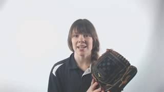 Video thumbnail: Mizuno Classic 12" Fastpitch Softball Glove: GCF1200F2