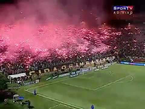 Barradão in Flames - Vitória's entrance onto the field for the Copa do Brasil final.
