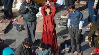 Tibet - Kowtow, The Most Spiritually Inspiring Ritual