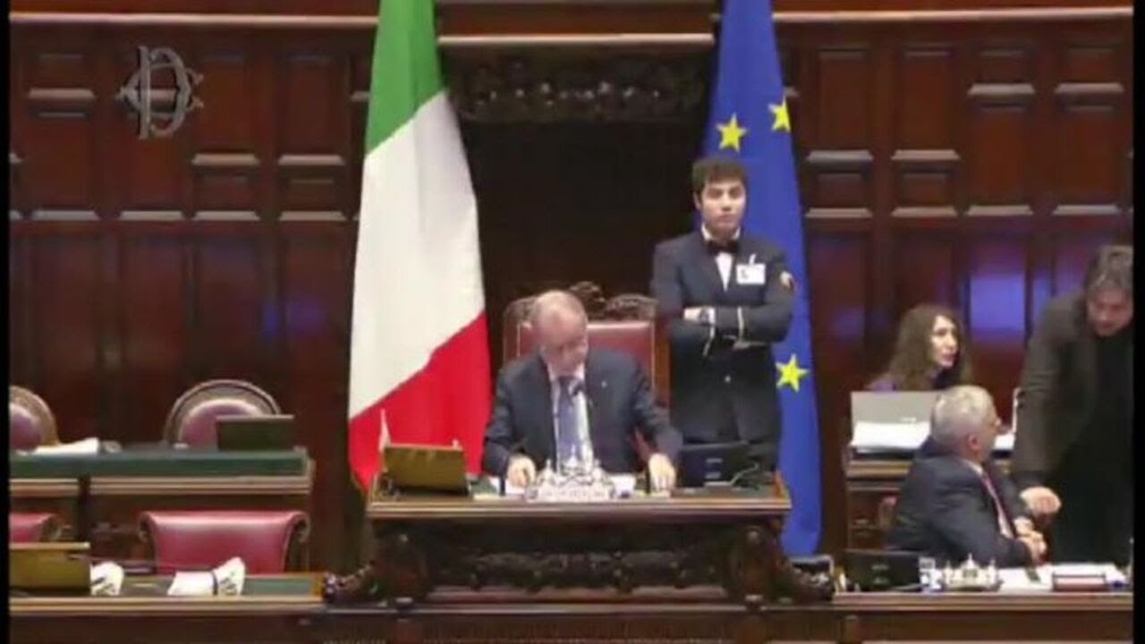 Mercosur, Della Vedova a Meloni: Segue Macron unica volta in cui sbaglia per dar retta a coltivatori