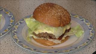 leckere Burger im Kontaktgrill von Rommelsbacher