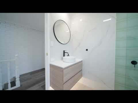 1/6 Sunbird Street, Burleigh Waters, QLD 4220, 2 Kuwarto, 2 Banyo, Townhouse