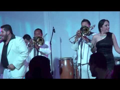 Banda Cachanilla - Vamonos de Fiesta - En Vivo 2014