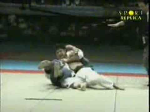 Judo 2003 Osaka Zviadauri (GEO) - Hwang (KOR) [-90kg]