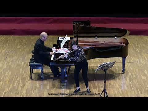 Mathilde Calderini & Fuminori Tanada play Debussy "la fille aux cheveux de line".