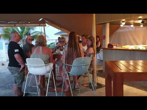 Saint Martin/Orient Bay La Playa with friends 🙂🌞🌴🍾🍻🍷🍹🥂🍸