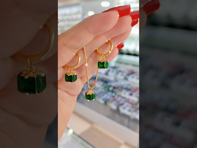 Vídeo relacionado con ChiCNET - Pendientes de acero inoxidable negro 8 mm rojo ojo de Sharingan Anime Manga joyería de acero quirúrgico unisex para hombre y mujer, Acero inoxidable