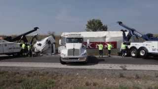 preview picture of video 'ShapPhoto tow truck recovery 9-9-13'