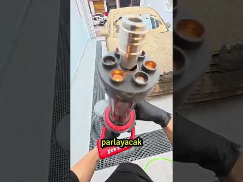 Bu adam arabayı yepyeni yaptı 😱