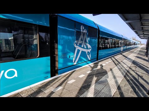 A tad late; but I at least captured the mighty engines of this dual GTW-D - Departure -