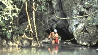 preview picture of video 'Caving in the Land of the Mekong - Laos'