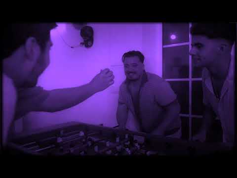 VIZINHOS - Casar É Pra Esquecer (Lyric Video Oficial)