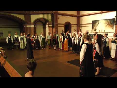 Kaval sviri / Bulgarian Voices Berlin & Norwegian Chor "Cantus"