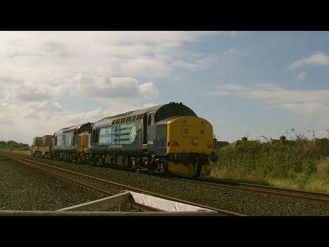Prestatyn 26.8.2014 - DRS 37194 & 37402 on Valley flask train - Class 37