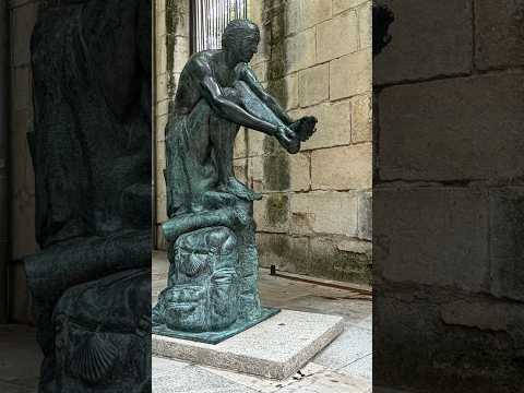 Escultura «Fin de jornada» en Burgos: el peregrino del albergue del Camino