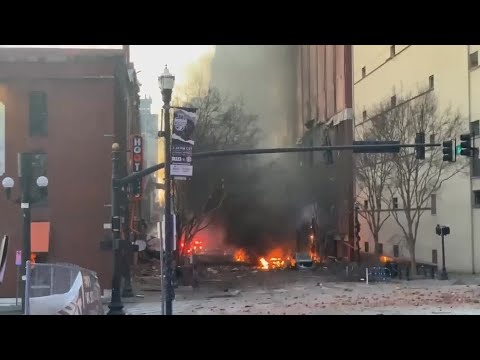 ナッシュビルの爆発現場の人間の「組織」の可能性 (Possible human 'tissue' at Nashville blast site)