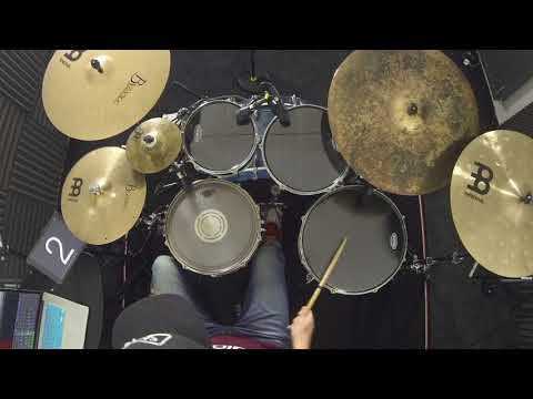 Improvisation (Practice) in 16th note triplets...