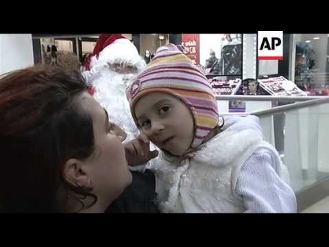 Romanians try to write world's longest letter to Santa