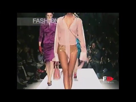 Gisele Bundchen   Blumarine Fall Winter 2000