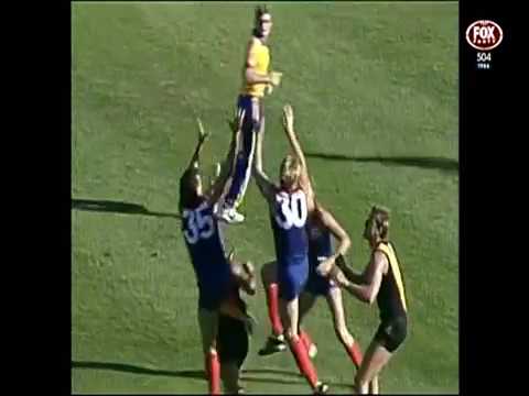 Garry Lyon kicks sealer on debut round 1 1986. Melbourne v Richmond