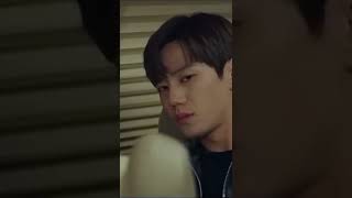 He act cool 🥰 #jungjiso #leejunyoung #imitation #kdrama #asiandrama #kdramalover #edits #shorts #luv