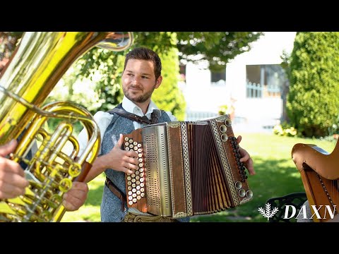 An Luki sei Einstand (Marsch) - Irrsdorfer Tanzlmusi - Volksmusik - DAXN