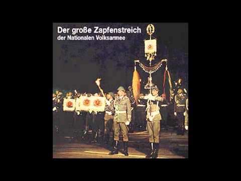 East German Military Music - Festliche Zapfenstreichmusik der NVA