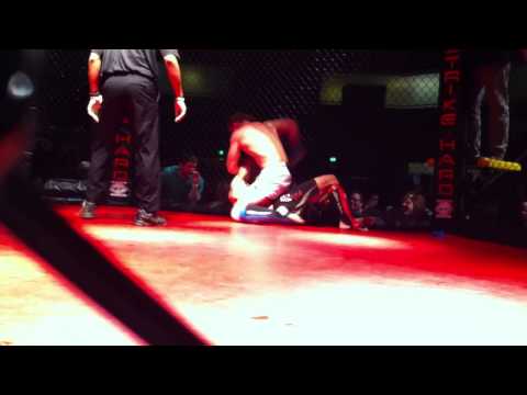 Matt Elkins Strikehard 33 170 Title Fight Round 2