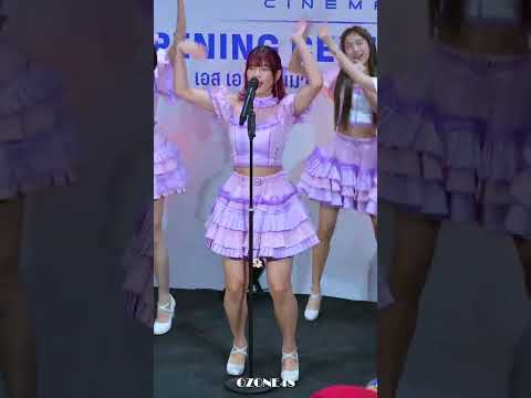 [4K] Fancam Wee BNK48 - Heavy Rotation - @ SF Central Ramintra 200166