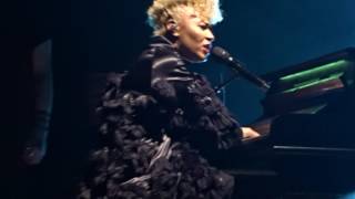 Emeli Sandé - Somebody - Live at Lotto Arena 2017