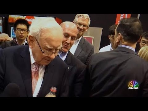 Warren Buffett and Ndamukong Suh: An unlikely friendship | Warren Buffett Watch