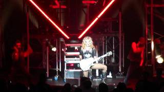 Ke$ha - Fuck Him (He&#39;s A DJ) Live in Las Vegas 9/16/11