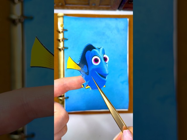 Vídeo relacionado con Disney Pixar Finding Dory Transparent Nemo Big Face Wave Camiseta